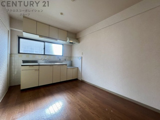 角部屋住戸で過ごしやすく、おすすめです。