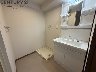 ウォシュレット付きのトイレです♪