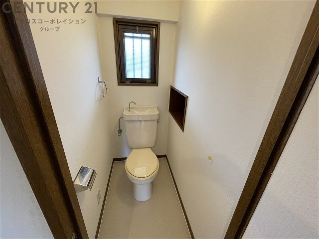 ウォシュレット付きのトイレです♪