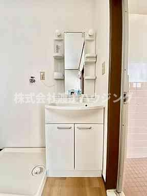 大島2丁目テラスハウスの洗面所