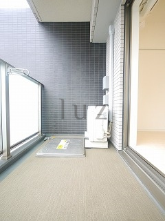 ガーラステーション横濱阪東橋のバルコニー