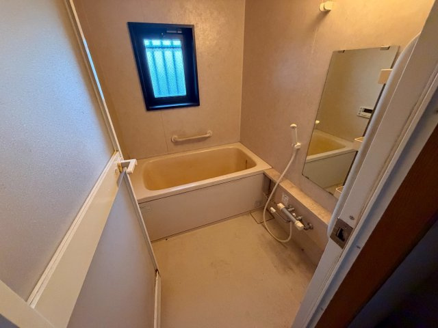 宗像市赤間 アンピール教育大前Ⅱ 中古マンションの浴室