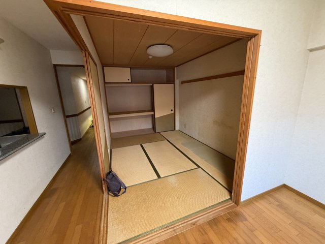 宗像市赤間 アンピール教育大前Ⅱ 中古マンションの和室