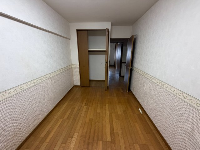 宗像市赤間 アンピール教育大前Ⅱ 中古マンションの洋室