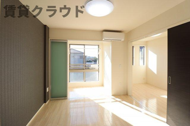 シェモアの居間・リビング|こちらの居間で趣味の時間をお楽しみください