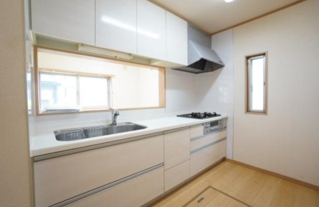常滑市飛香台５丁目　中古戸建のキッチン