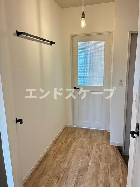 プレステージBの玄関|高崎、前橋のお部屋探しはエンドスケープまで！お客様の理想お聞かせ下さい♪