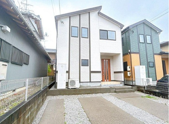 袋井市泉町１丁目の中古一戸建