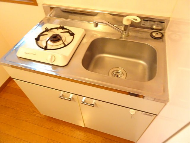 第8三和マンションのキッチン