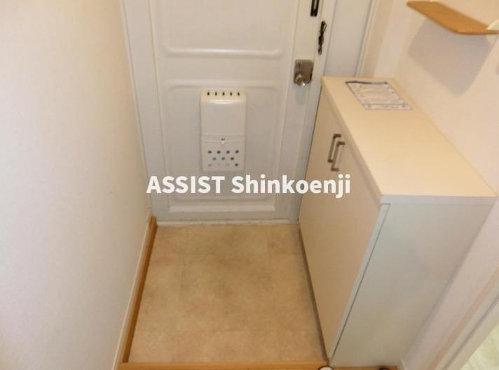中野区上高田４丁目の賃貸マンションの玄関
