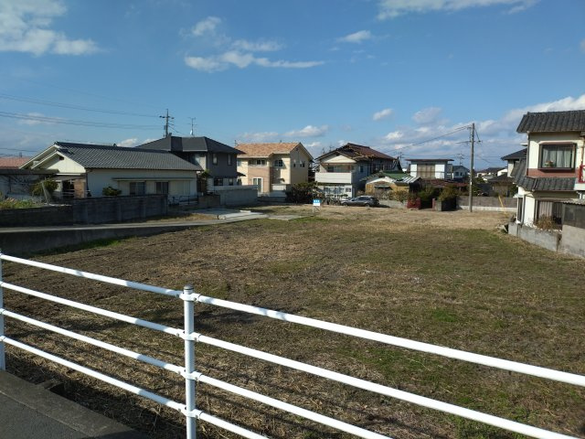 郡売地の外観