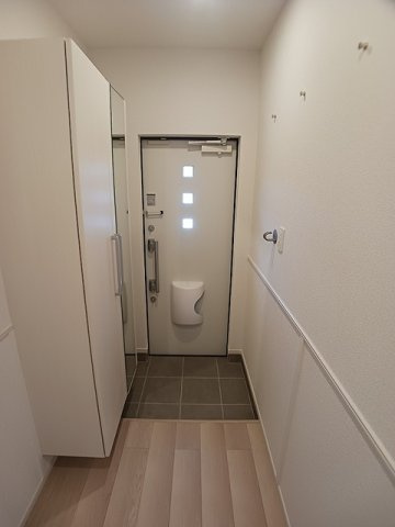 【玄関】 | パークアクシス藤岡・Ｂ | 毎日通る玄関はこちらです