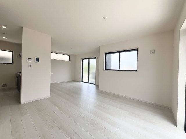 リーブルガーデン堺市東区西野５期の居間・リビング
