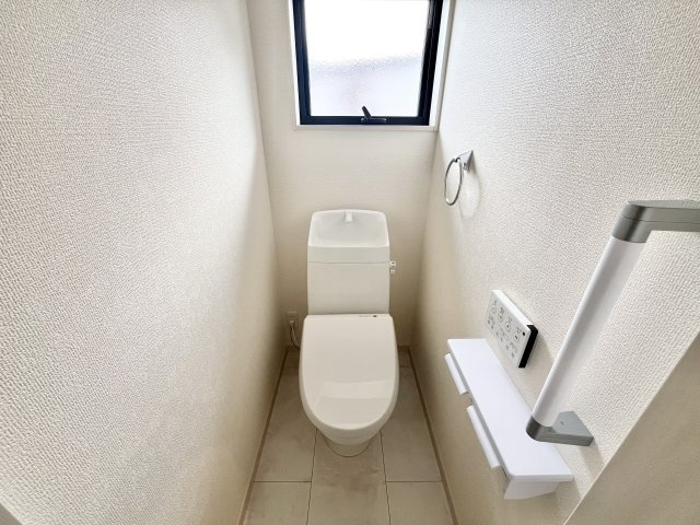 リーブルガーデン堺市東区西野５期のトイレ