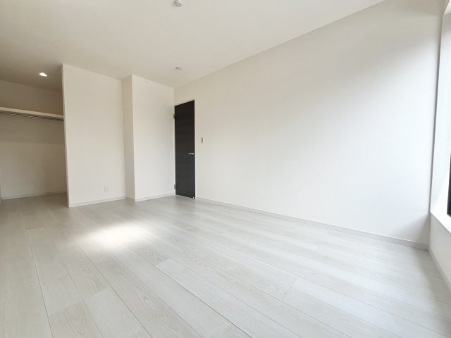リーブルガーデン堺市東区西野５期の洋室