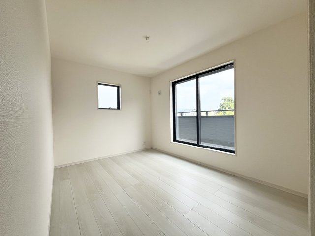 リーブルガーデン堺市東区西野５期の洋室