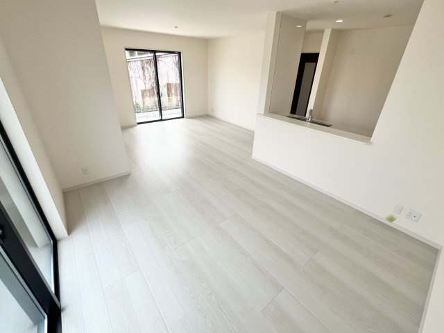 リーブルガーデン堺市東区西野５期の居間・リビング