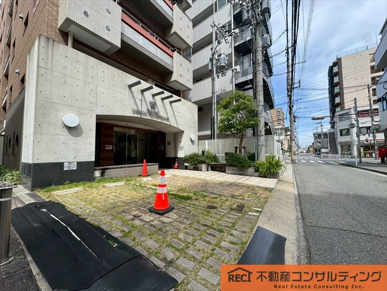ワコーレリベルタ深江本町の駐車場|本庄小学校・本庄中学校徒歩6分で通学も安心です♪