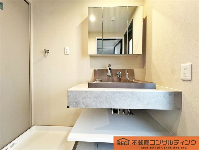 ワコーレリベルタ深江本町の洗面所