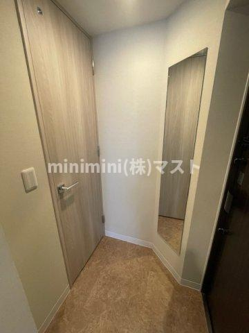 ミラージュパレス本町Departの玄関