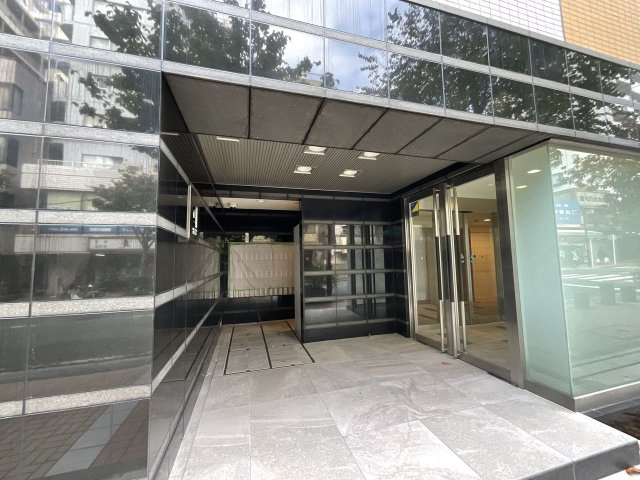 コンシェリアＲ 横濱桜木町のエントランス