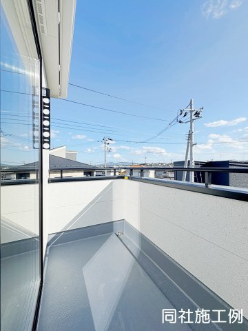 新築戸建・新築建売　福島市方木田前白家　吉井田小・第一中のバルコニー