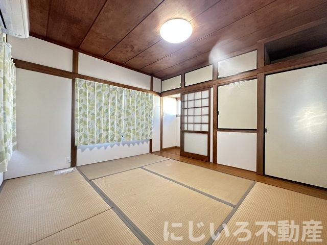小松島町新港　戸建の和室