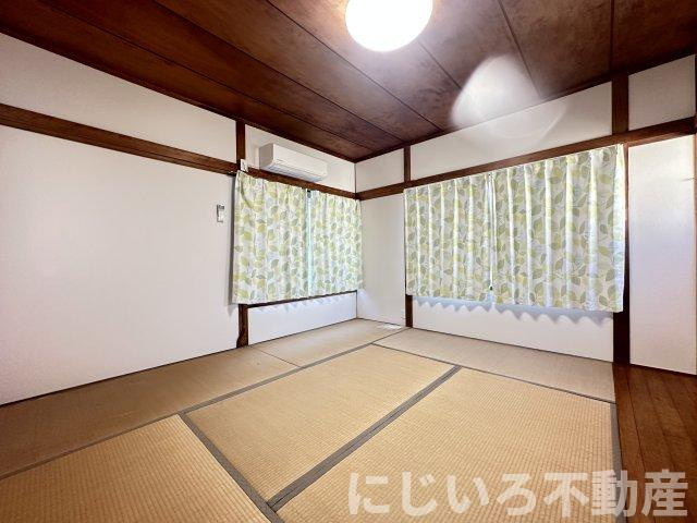 小松島町新港　戸建の和室