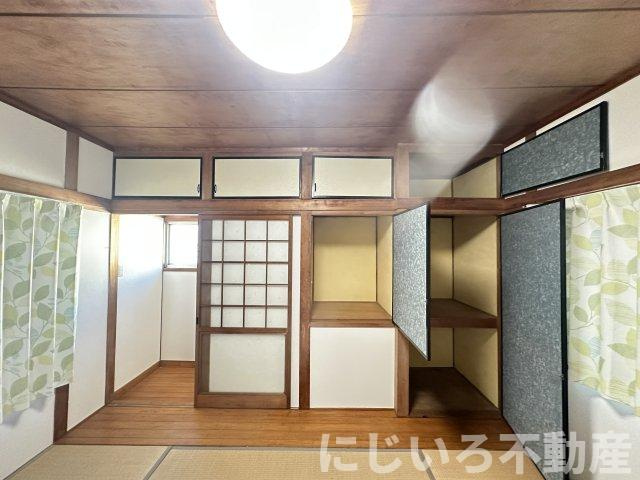 小松島町新港　戸建の和室