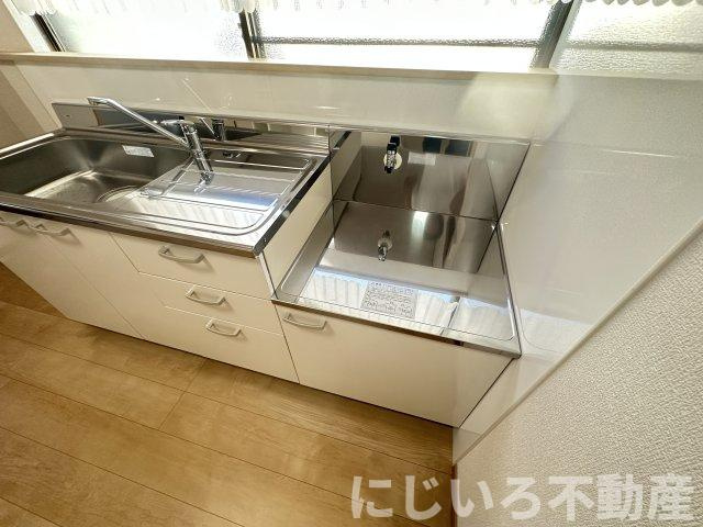 小松島町新港　戸建のキッチン