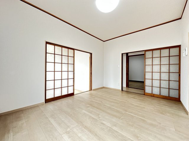 小松島町新港　戸建の寝室