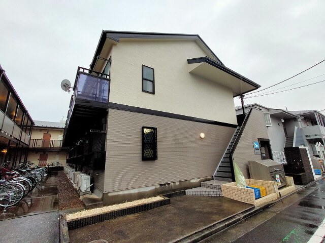 ひまわりハウスＢの外観