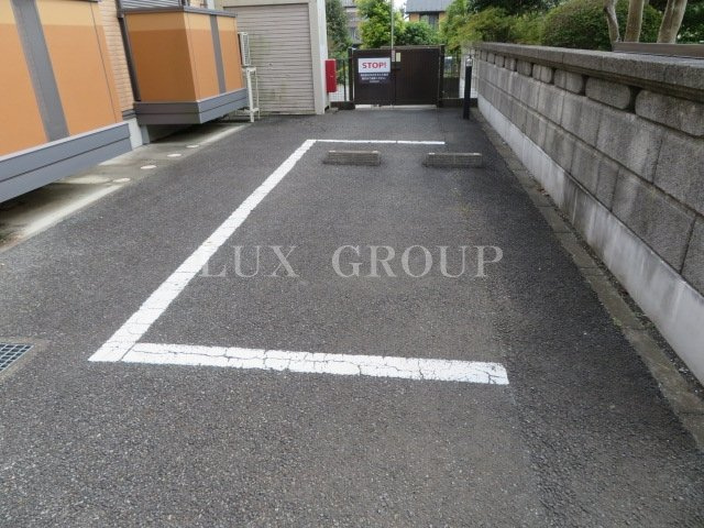 【駐車場】 | ボーヌファムⅢ