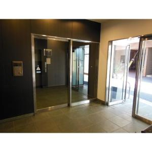 プライムアーバン町屋サウスコートのエントランス|※参考写真