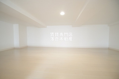 【寝室】 | ベラヴィスタ | 大型ロフト付き