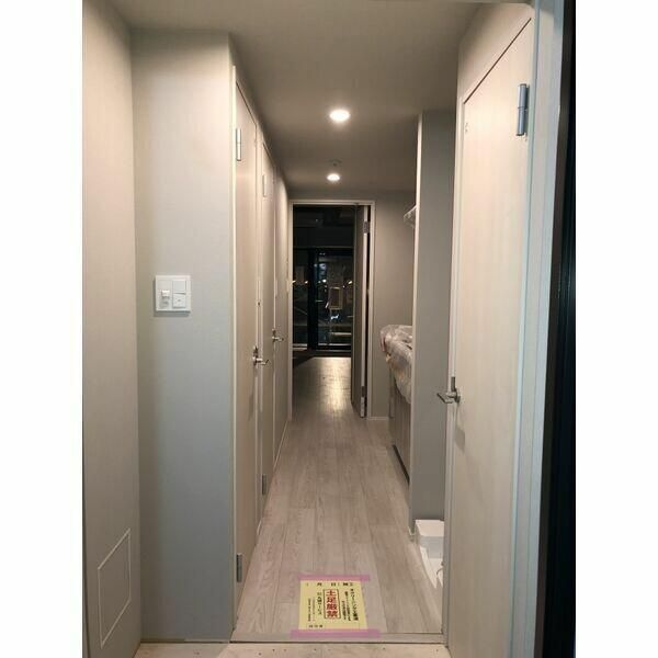 スプランディッド新横浜の玄関