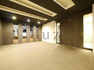 グランドガーラ桜木町駅前のエントランス