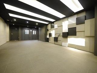 グランドガーラ桜木町駅前のエントランス