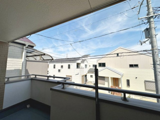 【展望】 | 土塔町　中古一戸建 | 【バルコニー】東面バルコニーで洗濯物が良く乾きますね！ワイドバルコニーは毎日のお洗濯に強い味方です。