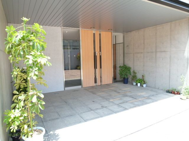 Ｍ－ＦＬＡＴ４２０のエントランス