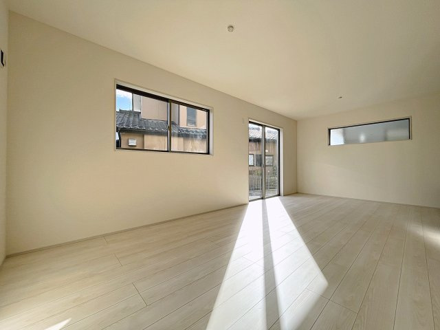 新築戸建・新築建売　福島市方木田前白家　吉井田小・第一中の玄関
