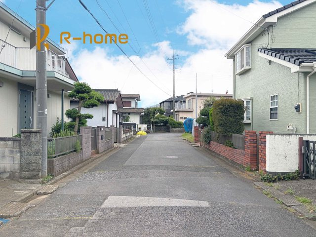 牛久市田宮町17期　新築戸建て　1号棟の前面道路含む現地写真|周辺環境も併せて案内致します♪
閑静な住宅地で笑顔あふれる新生活！
ぜひ現地へお越しください♪
