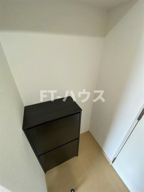 ＣＬＵＢ　ＯＲＩＥＮＴ　ＢＬＤ　Ｎｏ１４１　ＹＡＣＨＩＹＯＤＡＩの玄関