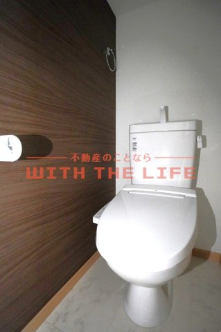 メゾンソレイユ久留米 A【キャッシュバック対象物件】のトイレ|ゆったりとした空間のトイレです