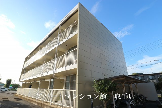 レオパレスSUNRISE南新木の外観