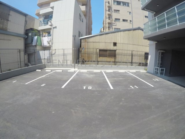 【駐車場】 | スワンズシティ新大阪ヴィーヴォ