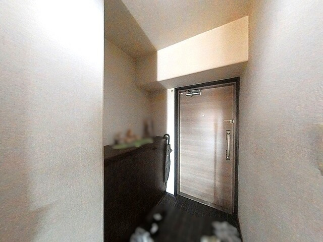 「開放的な3面バルコニー」高知市一宮南町1丁目サーパスシティ高知1　中古マンションの玄関|スッキリ片付くシューズボックス完備！