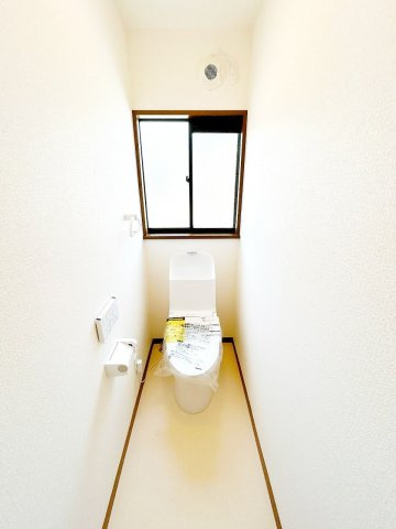 小山市花垣町2丁目　中古戸建のトイレ