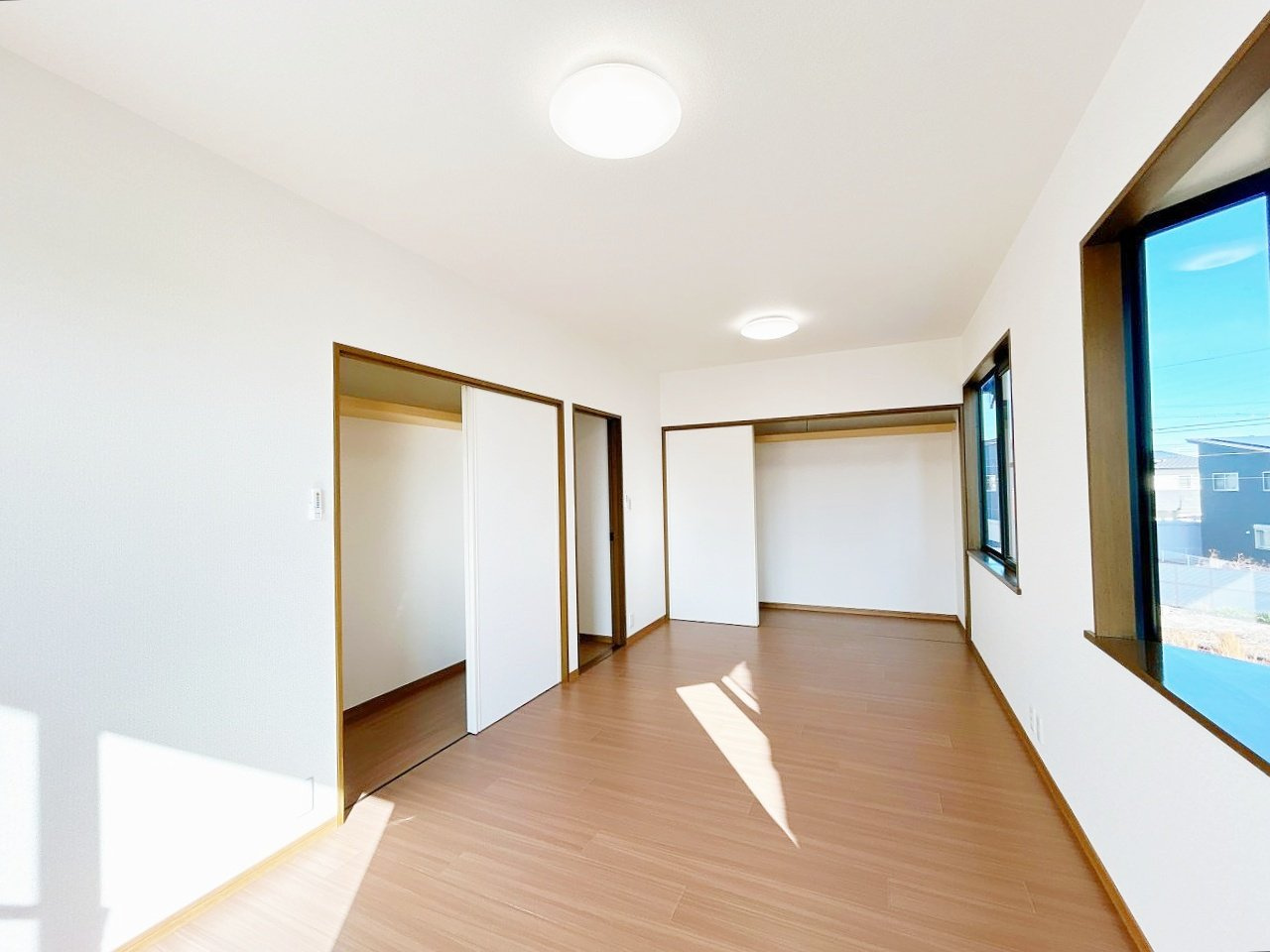小山市花垣町2丁目　中古戸建の居間・リビング