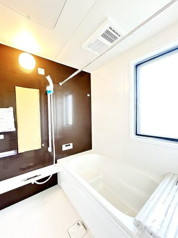 小山市花垣町2丁目　中古戸建の浴室